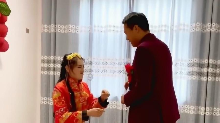 夫妻同葬左右怎么分？