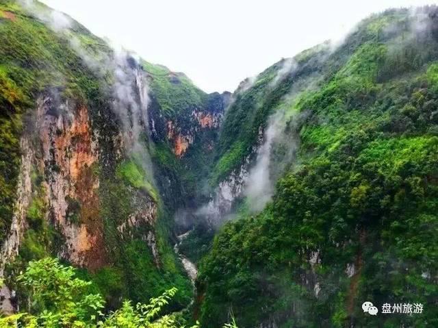呼和浩特一餐馆凌晨发生火灾 致4死4伤