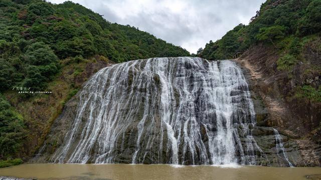 小摩:维持中远海控“增持”评级 目标价升至13港元